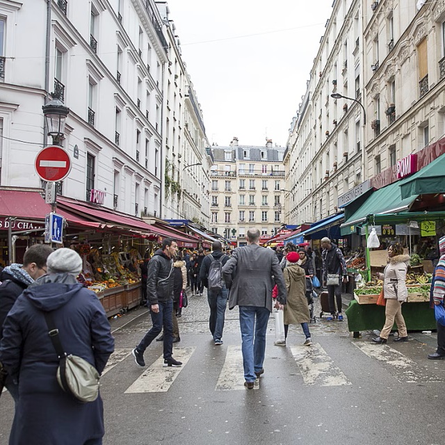 Qui sont les vendeurs de Bobolos dans le 18ᵉ ?