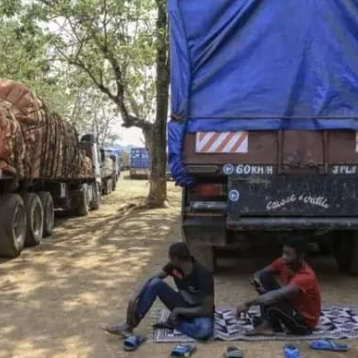 Blocages,frontière Cameroun-Centrafrique:Bangui poursuit l'enquête sur la mort d'un transporteur