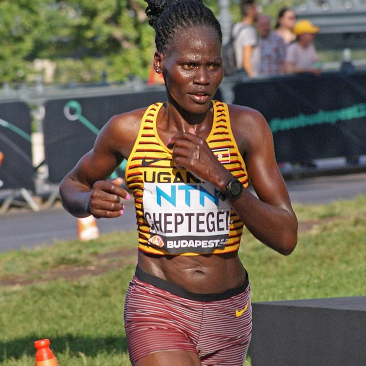 Le dernier sprint de Rebecca cheptegei : feuilleton de vie d'une  marathonienne