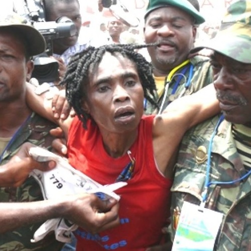 Sarah LIENGU ETONGE, 58 ans, défiera de nouveau le mont Cameroun le 23 février prochain