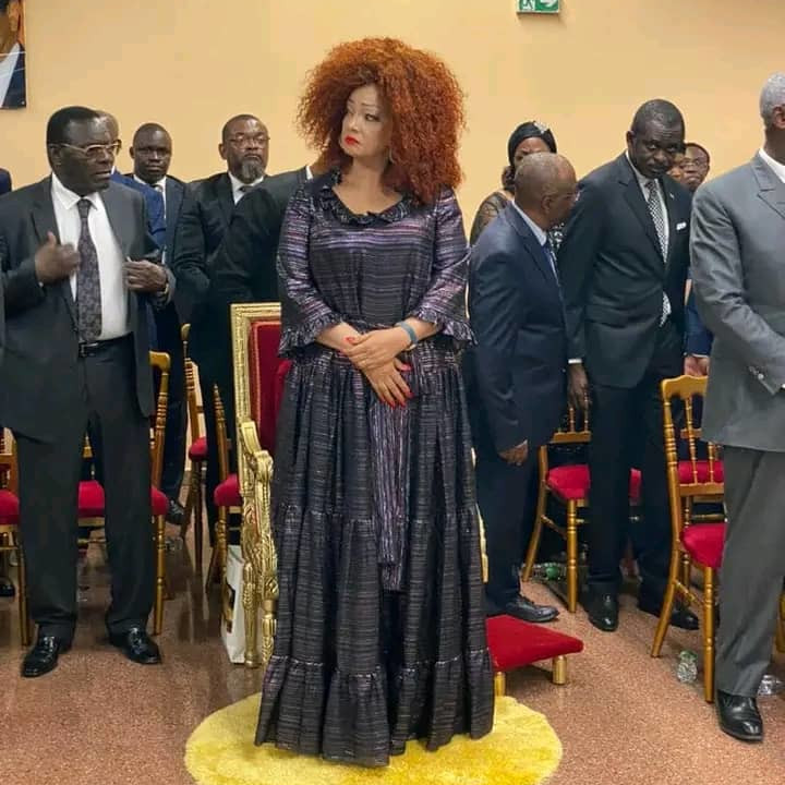 La Première Dame du Cameroun accueille la dépouille de Mme Habissou SADJO à Yaoundé