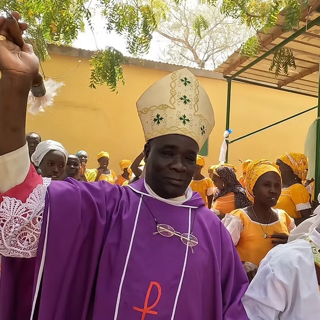 Mgr Barthélemy Yaouda Hourgo exige le départ de Paul Biya : « Trop c’est trop »